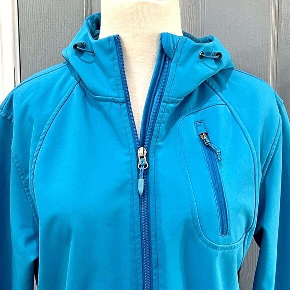 Double Diamond Softshell Fleece Jacket. Sky Blue. Size small. - Picture 2 of 11